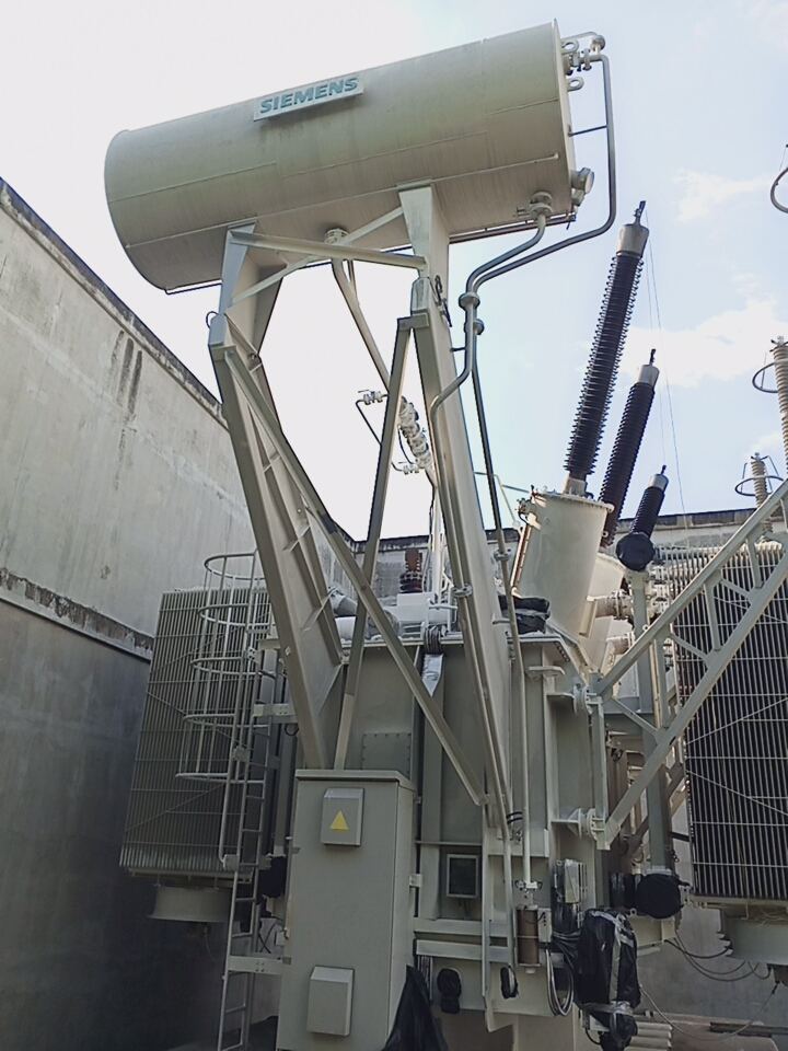 Mantenimiento de subestación eléctrica